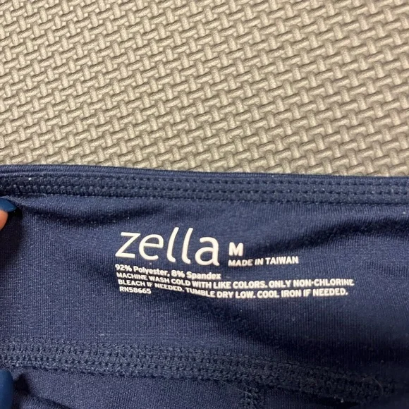 Zella size Medium Navy Blue tennis skiet - Picture 2 of 2